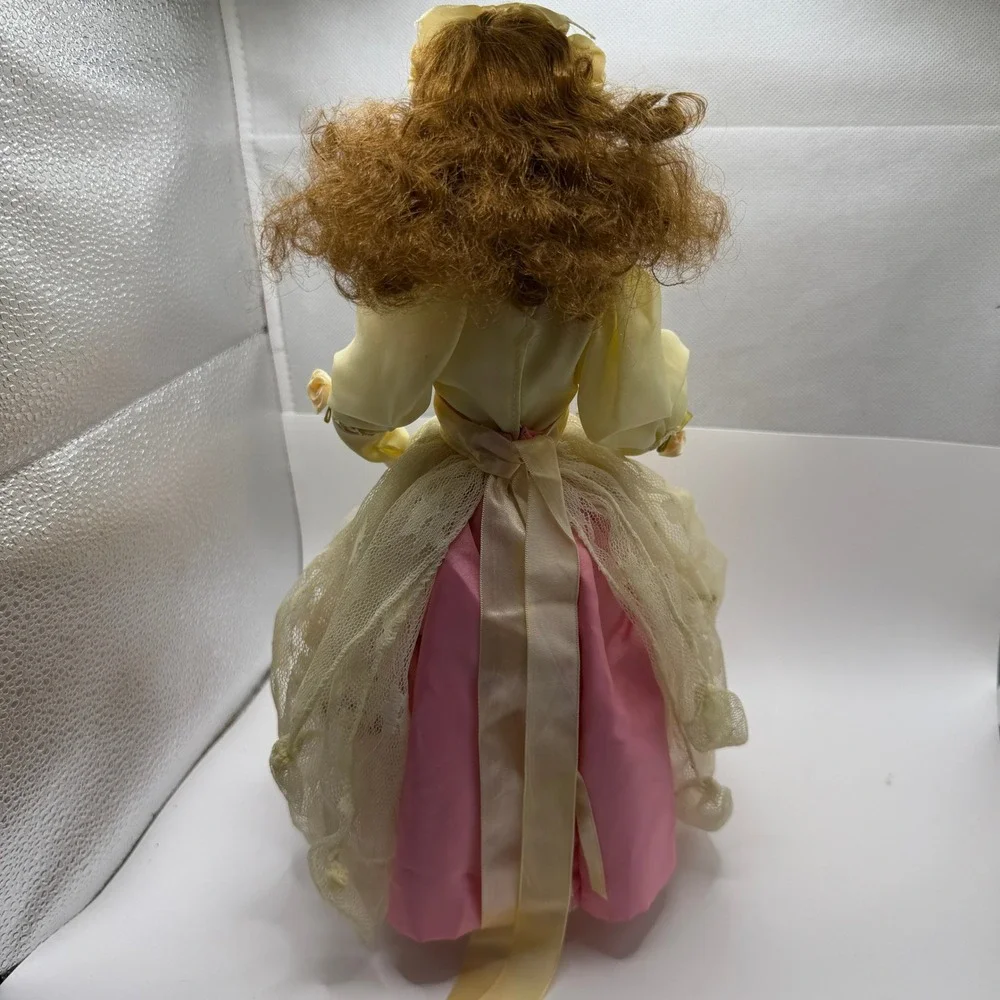 Merri‎ Roderick 